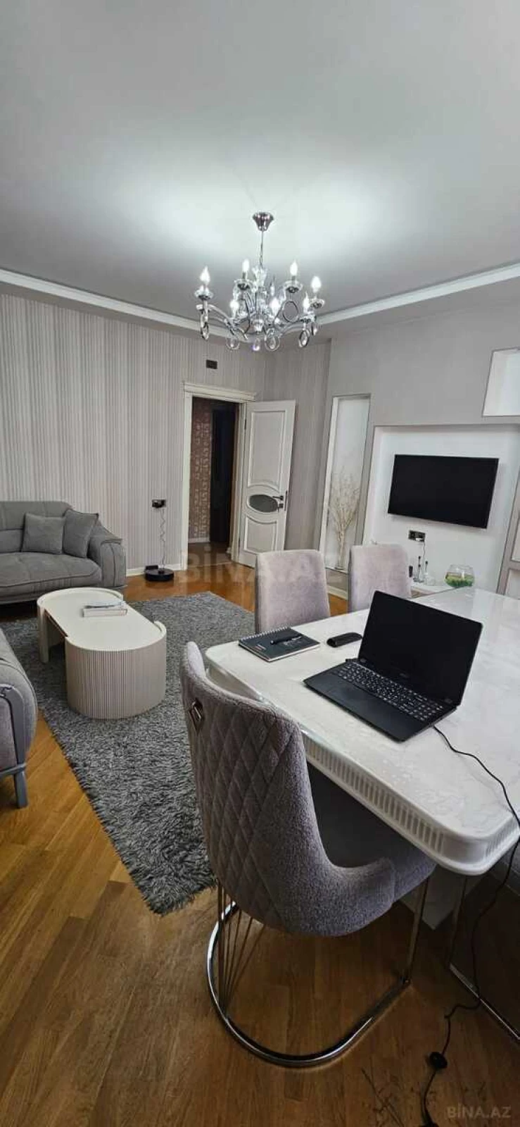 Satılır 3 otaqlı mənzil 98 m²