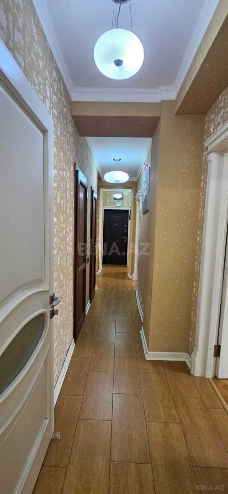 Satılır 3 otaqlı mənzil 98 m²