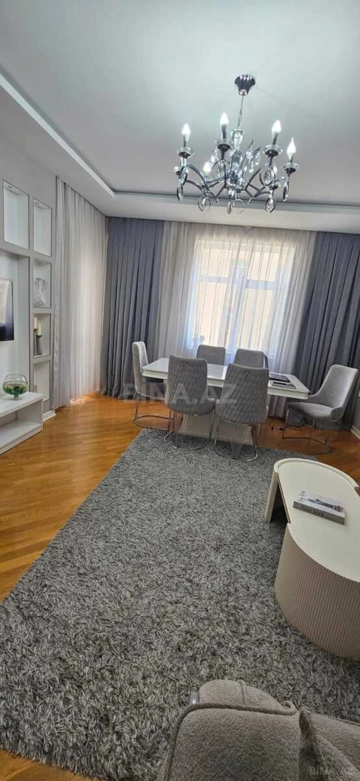 Satılır 3 otaqlı mənzil 98 m²