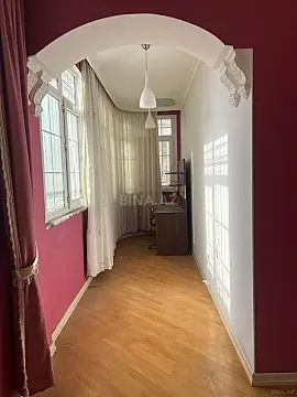 Kirayə verilir 3 otaqlı mənzil 160 m²