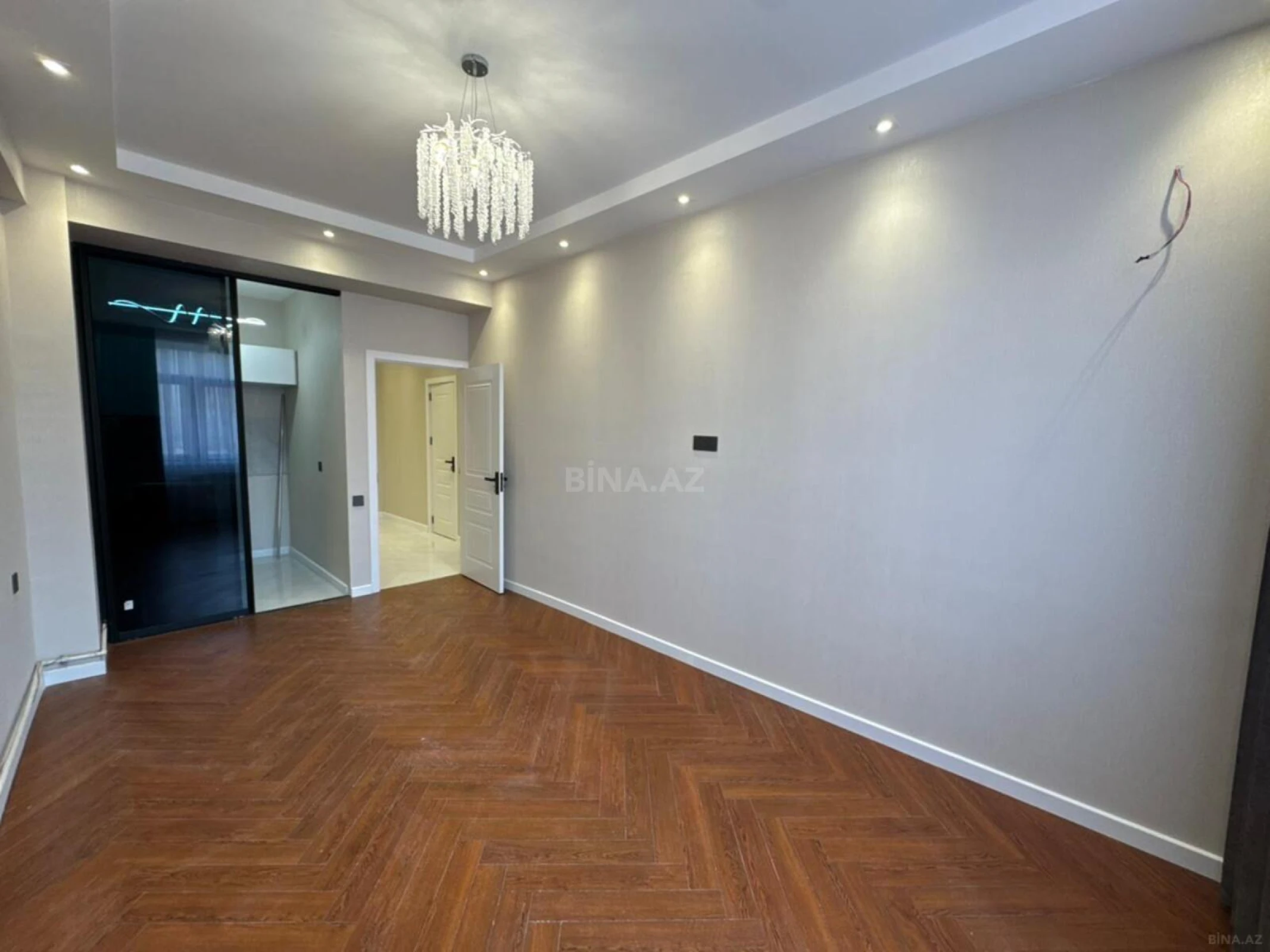 Satılır 2 otaqlı mənzil 53 m²