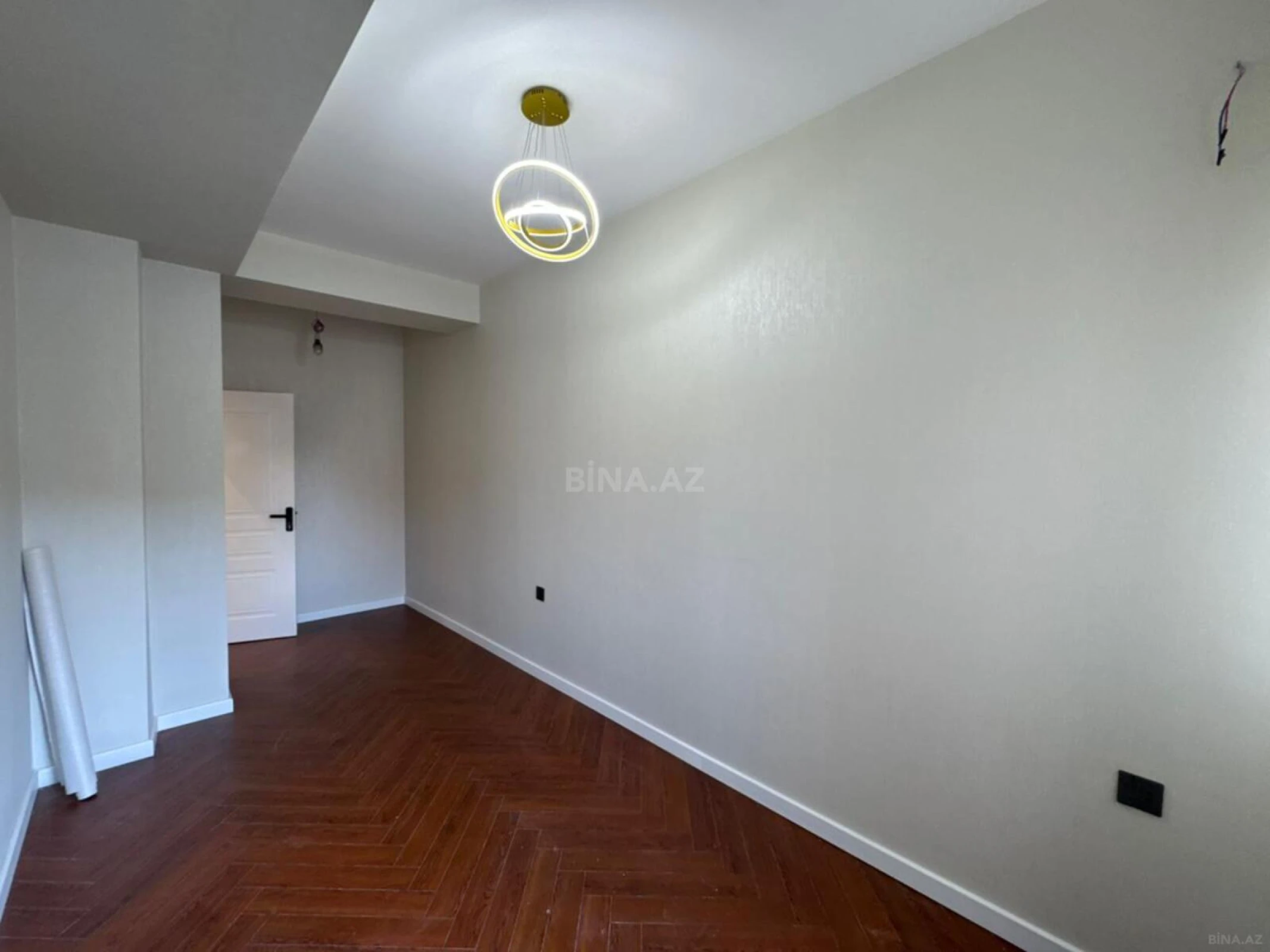 Satılır 2 otaqlı mənzil 53 m²