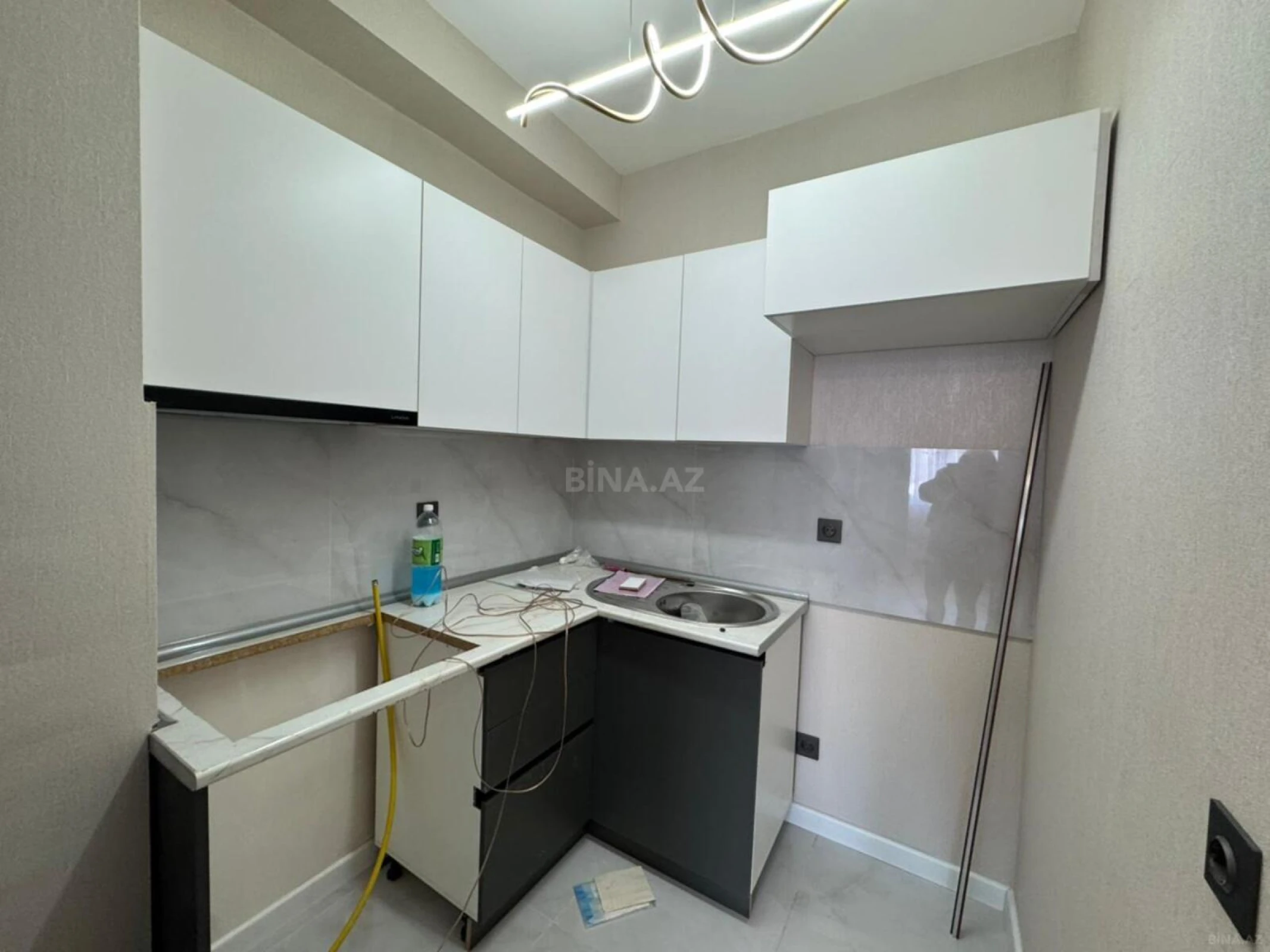 Satılır 2 otaqlı mənzil 53 m²