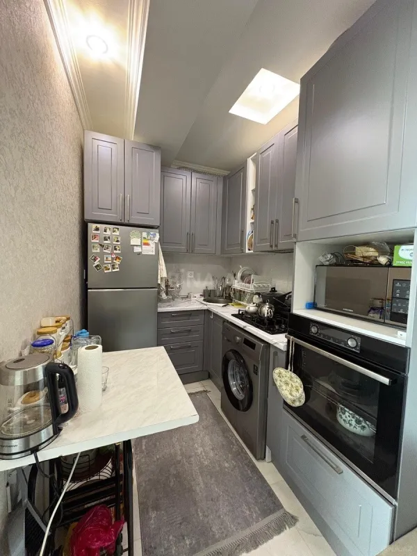 Satılır 2 otaqlı mənzil 66 m²