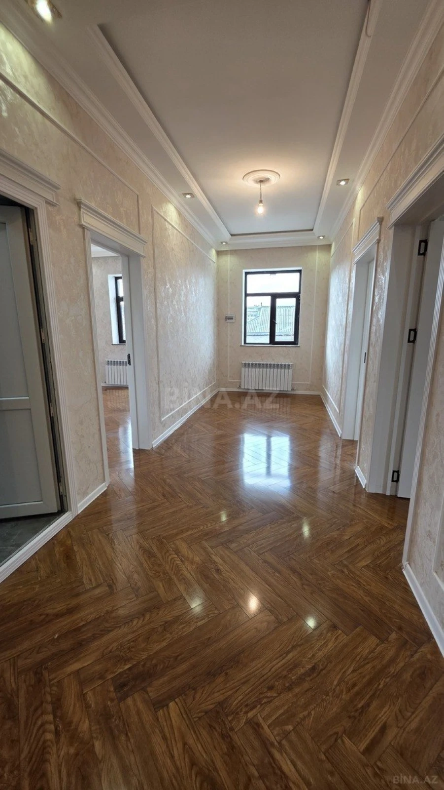 Satılır 6 otaqlı həyət evi 230 m²