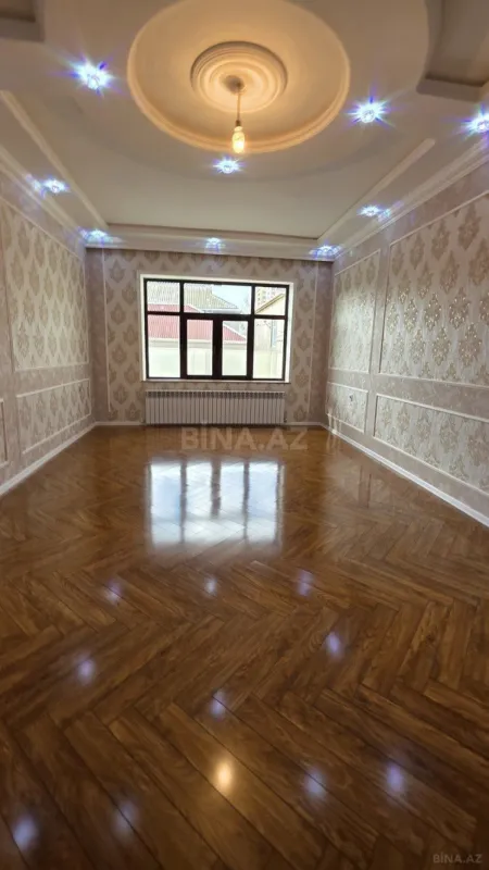 Satılır 6 otaqlı həyət evi 230 m²