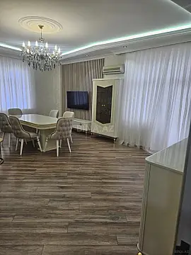 Kirayə verilir 3 otaqlı mənzil 145 m²