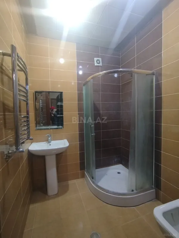Kirayə verilir 2 otaqlı mənzil 75 m²