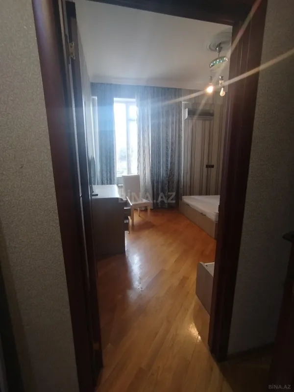 Kirayə verilir 2 otaqlı mənzil 75 m²