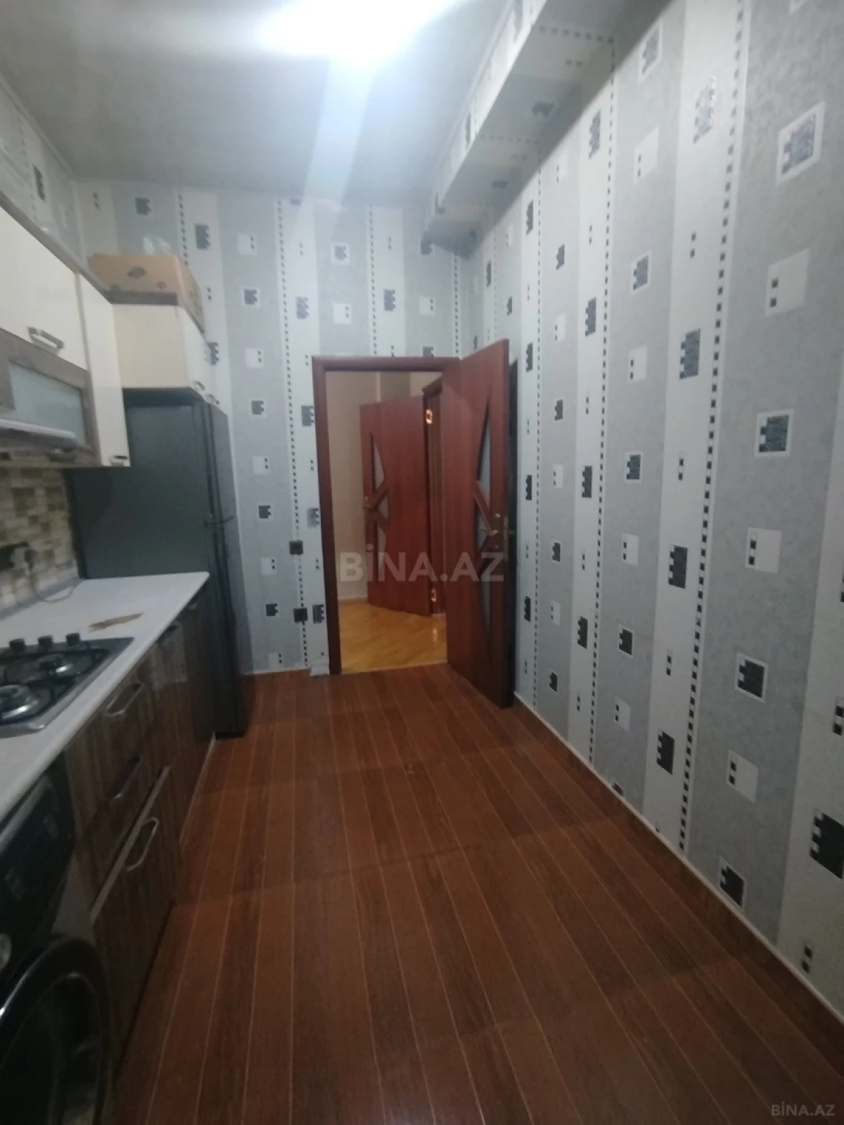 Kirayə verilir 2 otaqlı mənzil 75 m²