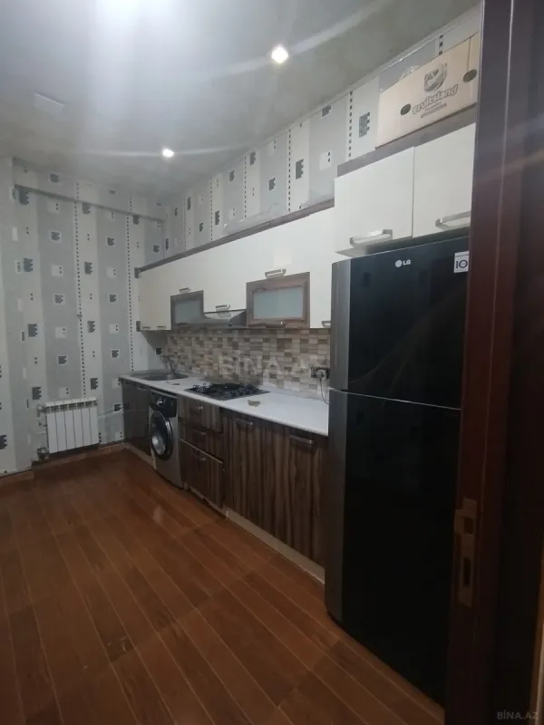 Kirayə verilir 2 otaqlı mənzil 75 m²