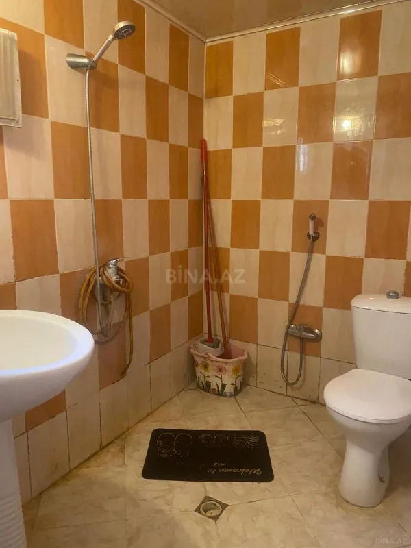 Satılır 7 otaqlı həyət evi 270 m²