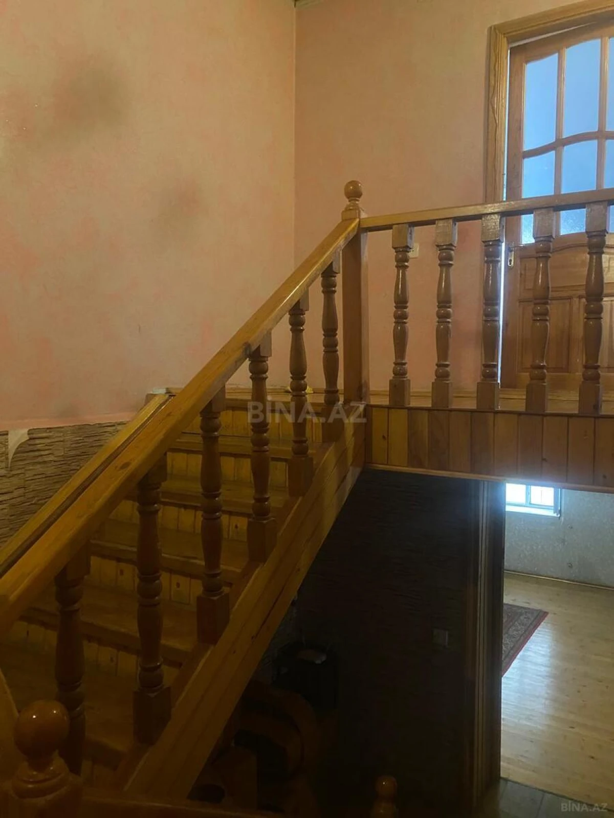 Satılır 7 otaqlı həyət evi 270 m²