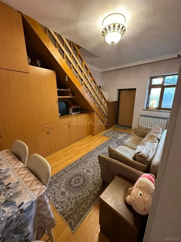Satılır 4 otaqlı həyət evi 60.3 m²