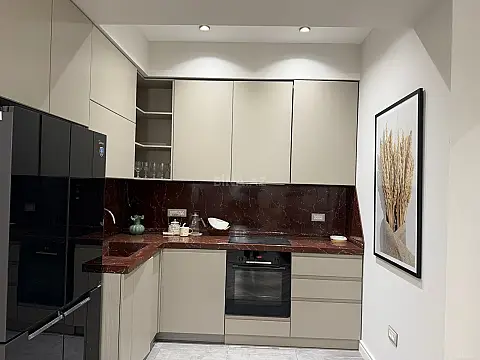 Kirayə verilir 2 otaqlı mənzil 68 m²