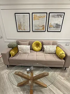 Kirayə verilir 2 otaqlı mənzil 68 m²