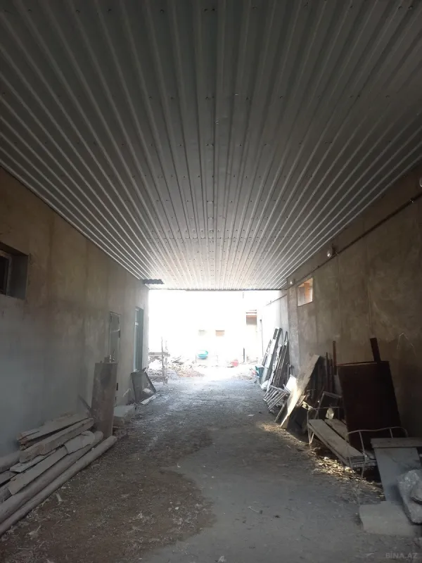 Satılır 10 otaqlı həyət evi 630 m²