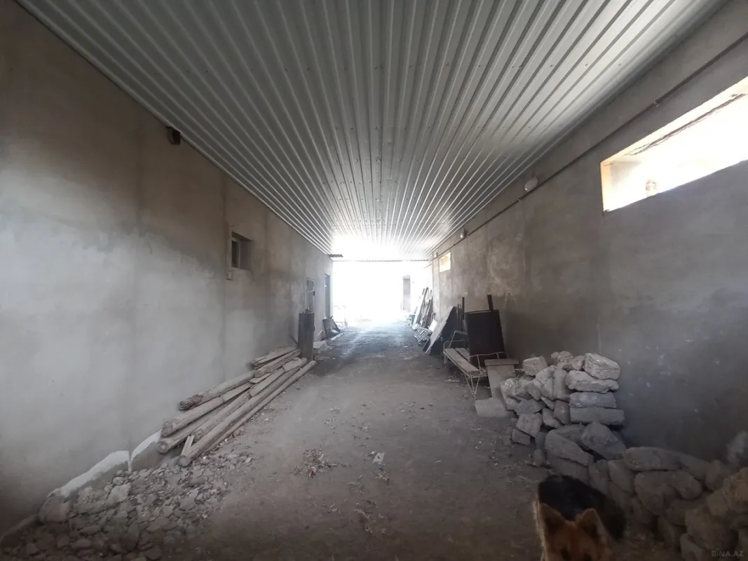 Satılır 10 otaqlı həyət evi 630 m²