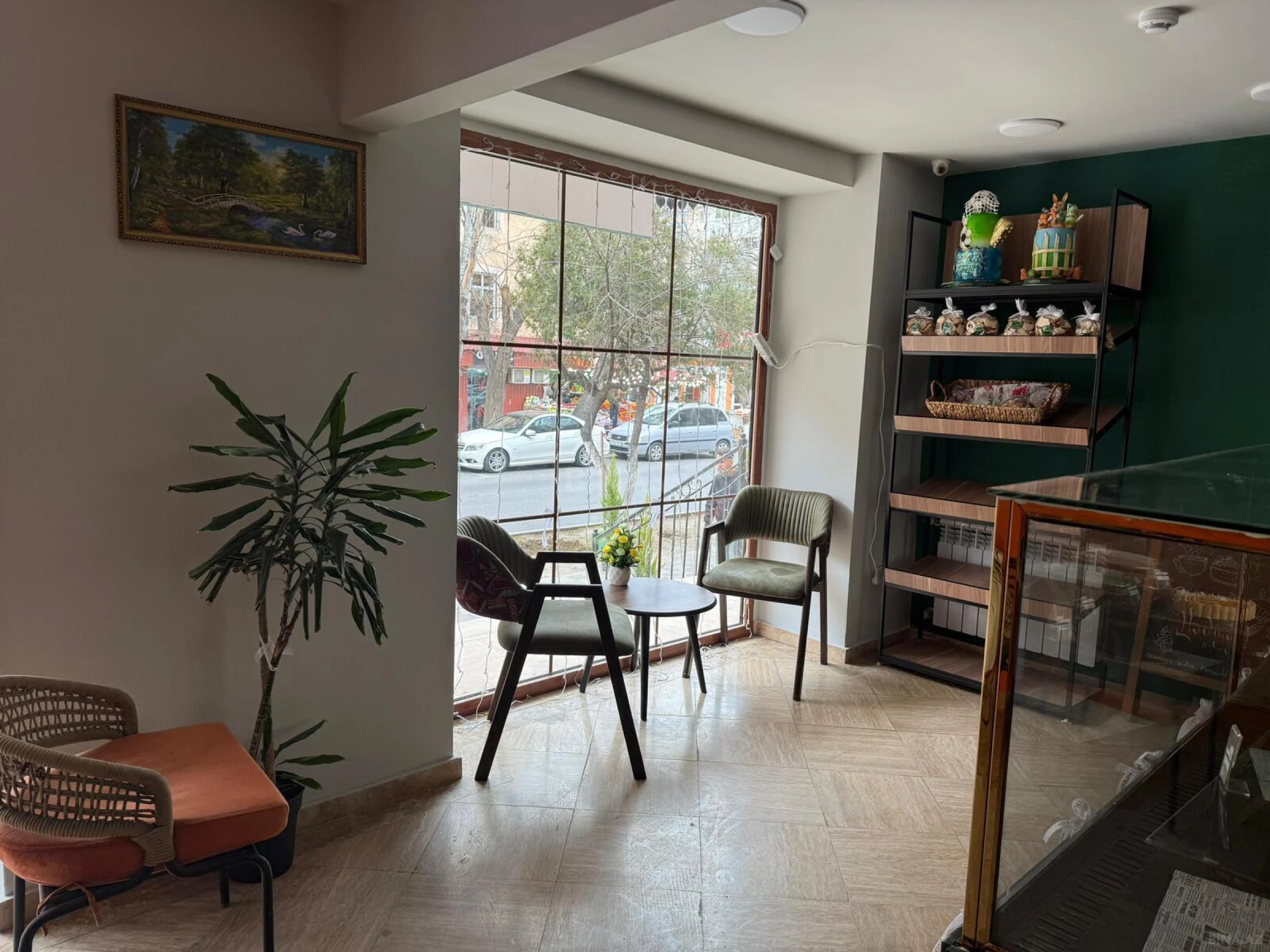 Kirayə verilir obyekt 70 m²