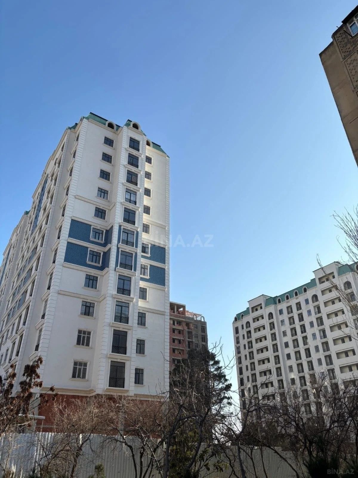 Satılır 2 otaqlı mənzil 74 m²