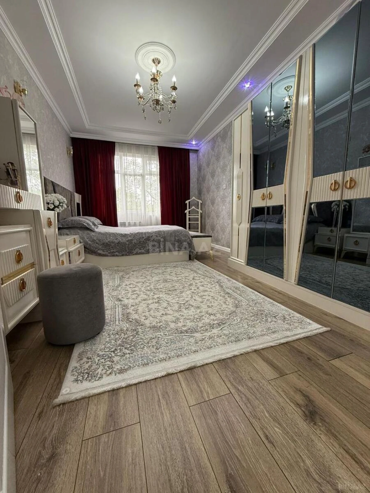 Satılır 3 otaqlı mənzil 75 m²
