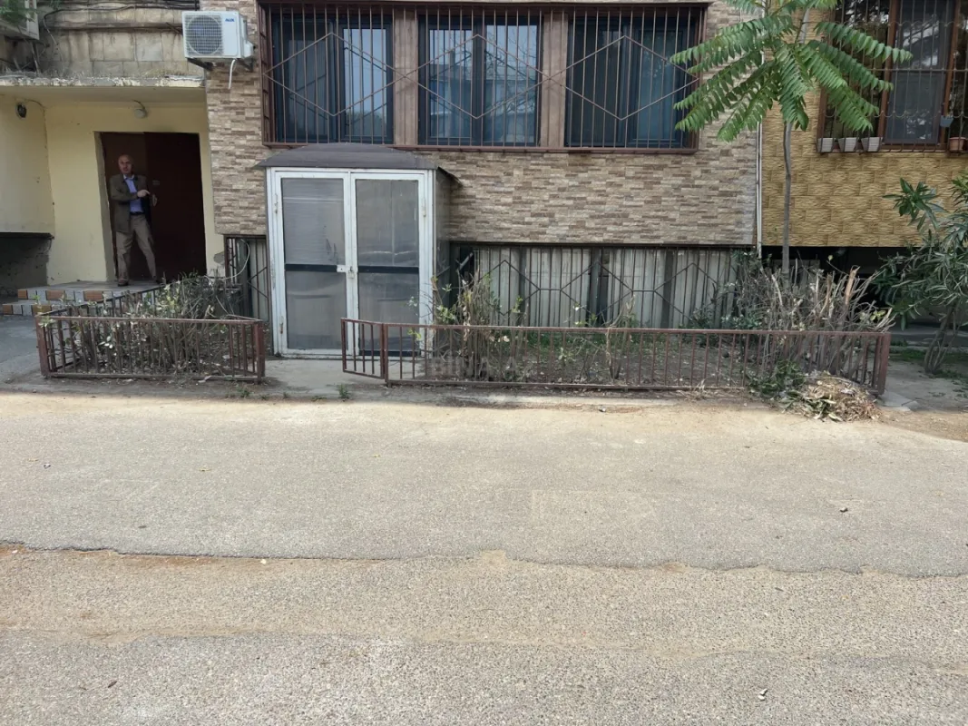 Satılır obyekt 80 m²