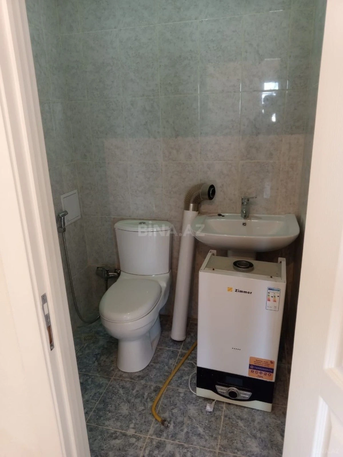Satılır 4 otaqlı mənzil 83 m²