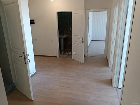 Satılır 4 otaqlı mənzil 83 m²