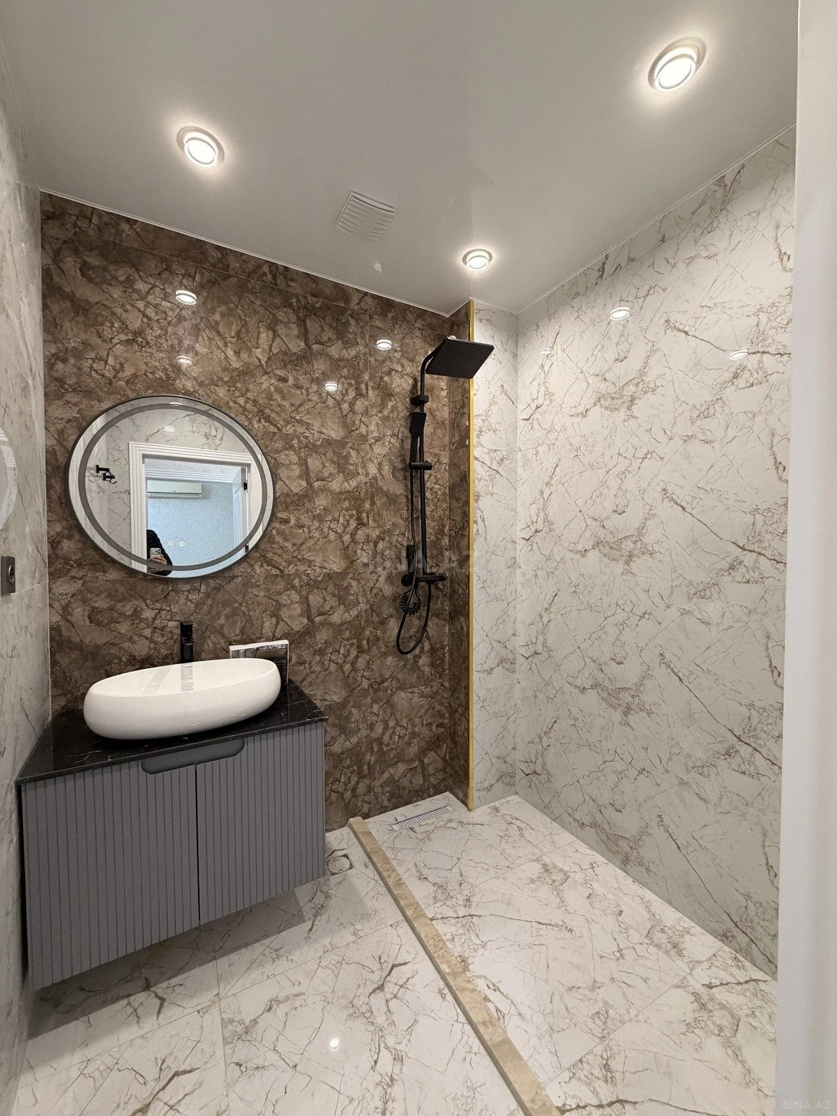 Satılır 3 otaqlı mənzil 90 m²