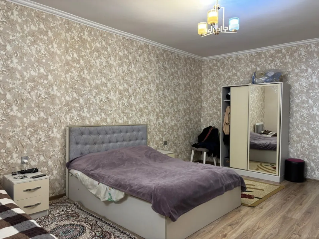Satılır 7 otaqlı həyət evi 220 m²