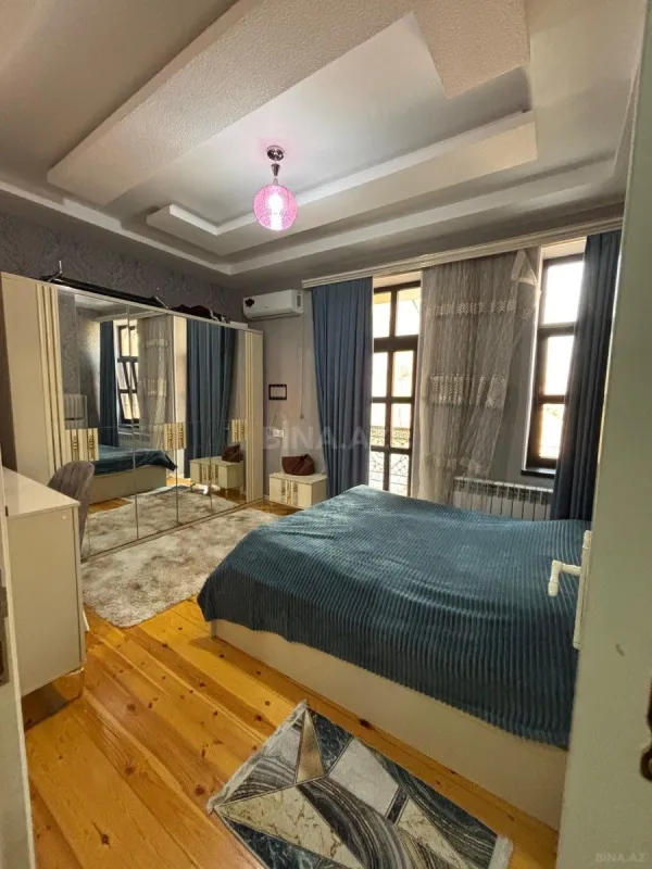 Satılır 7 otaqlı həyət evi 220 m²
