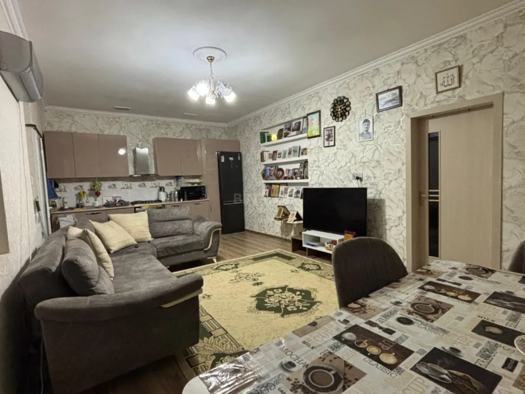 Satılır 7 otaqlı həyət evi 220 m²