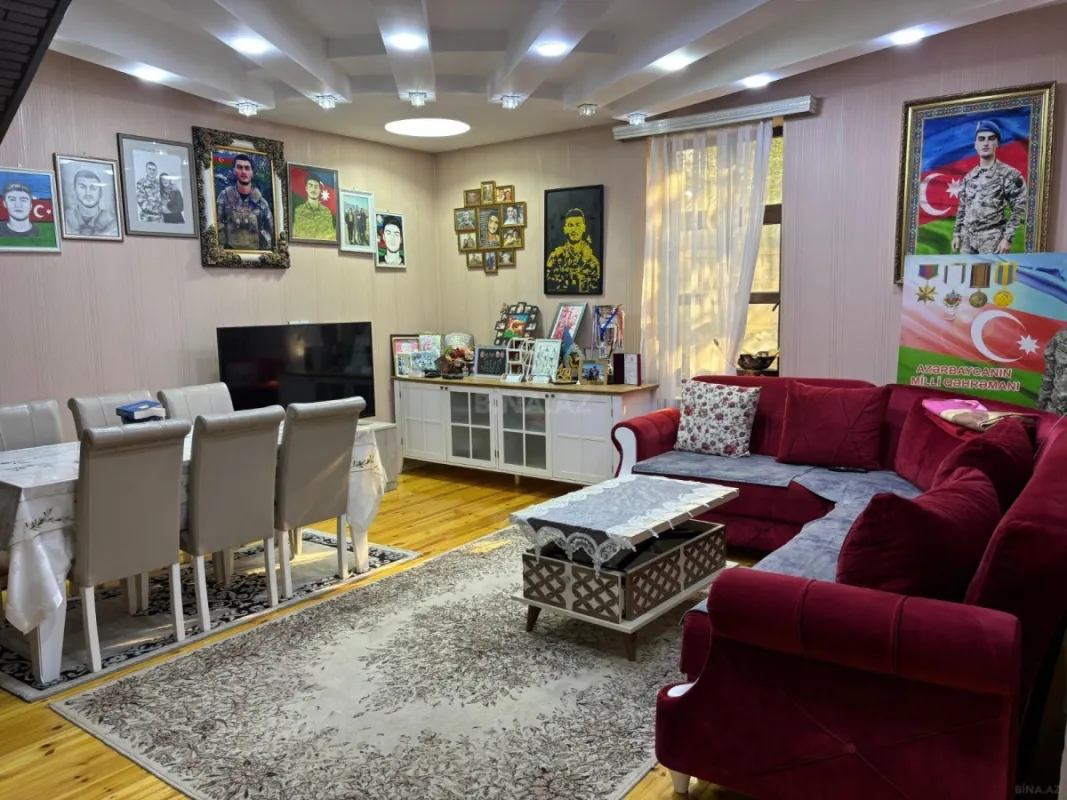 Satılır 7 otaqlı həyət evi 220 m²
