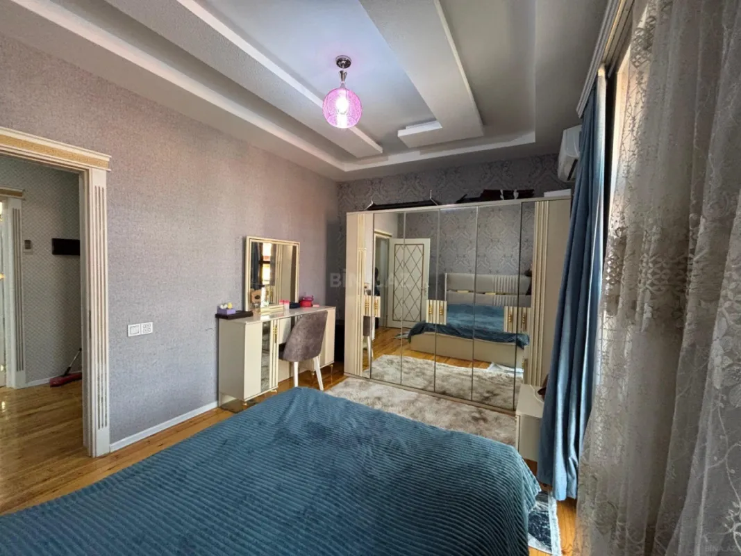 Satılır 7 otaqlı həyət evi 220 m²