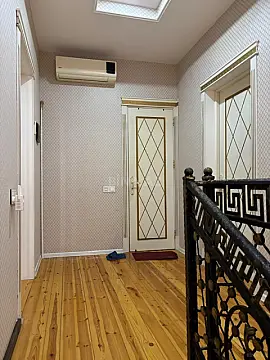 Satılır 7 otaqlı həyət evi 220 m²