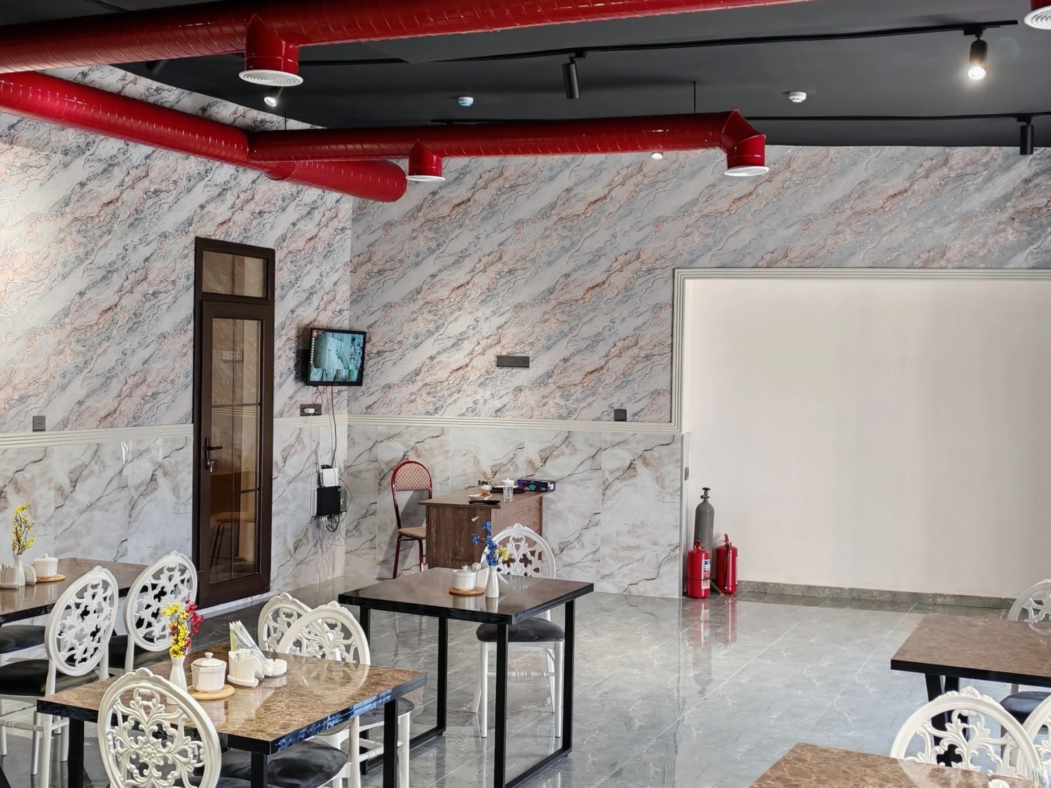 Satılır obyekt 170 m²