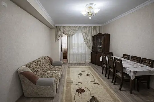 Satılır 2 otaqlı mənzil 60 m² — Bakı, İnşaatçılar 2 otaq 60.00 m²