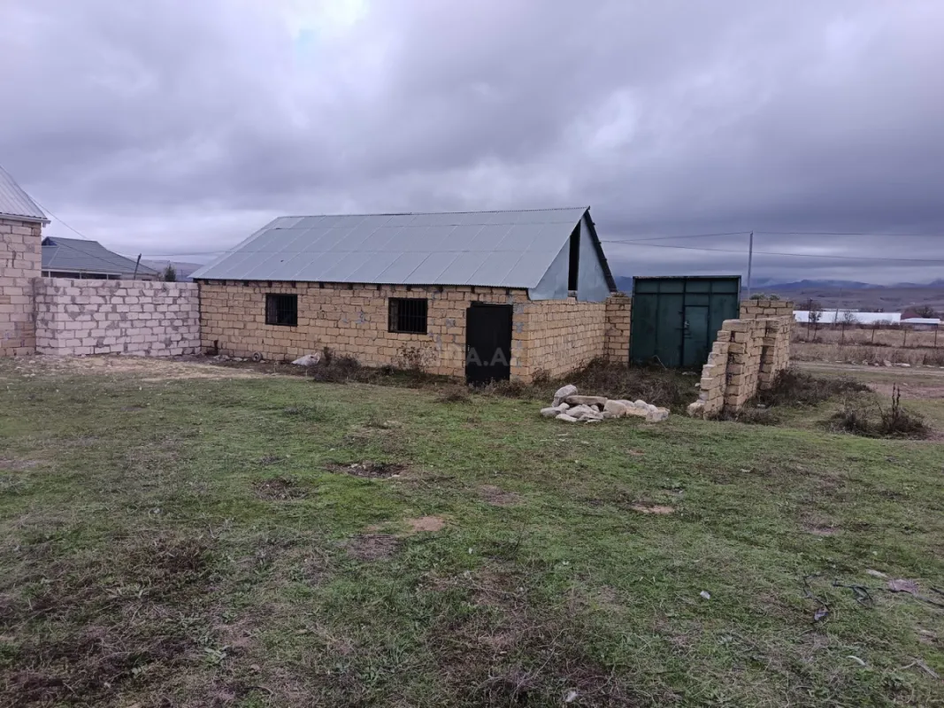 Satılır torpaq sahəsi 12 m²