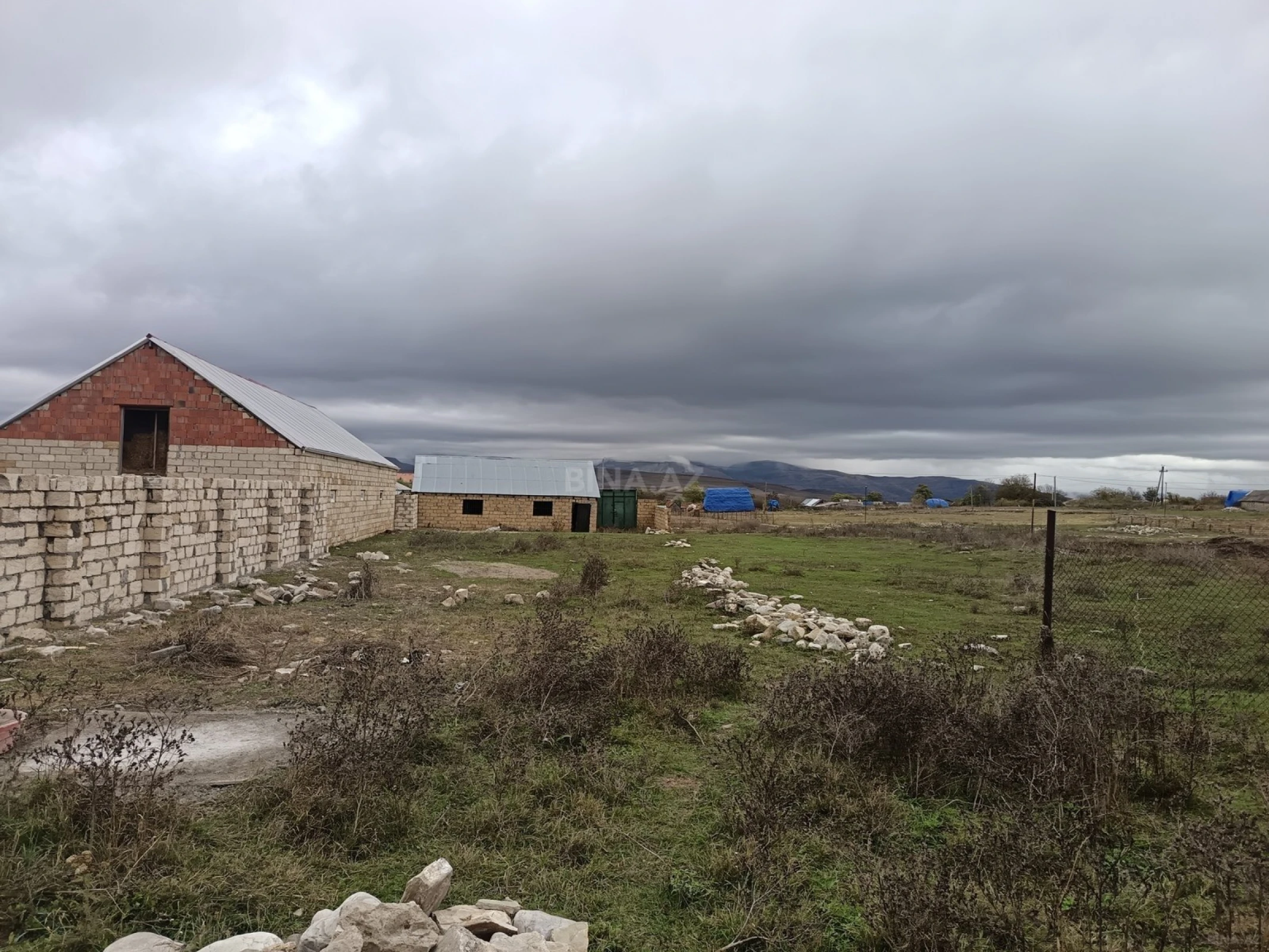 Satılır torpaq sahəsi 12 m²