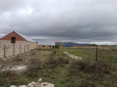 Satılır torpaq sahəsi 12 m²