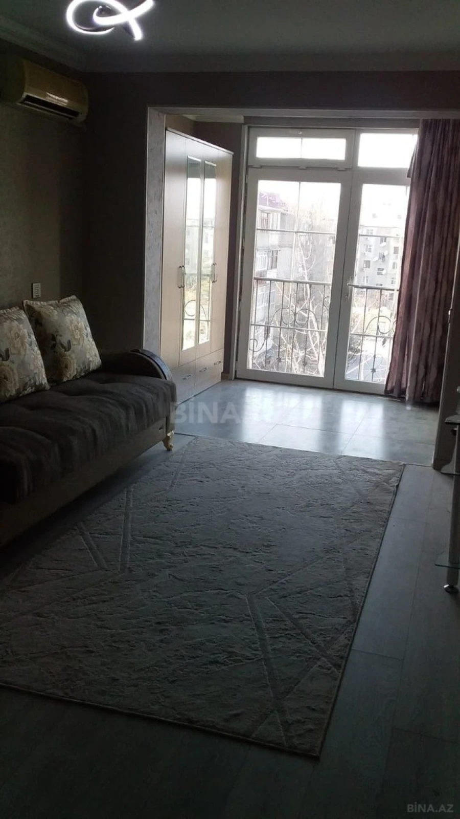 Satılır 2 otaqlı mənzil 48.7 m²
