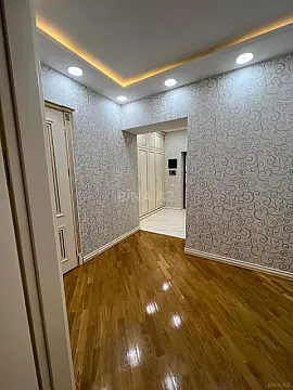 Satılır 2 otaqlı mənzil 110 m²