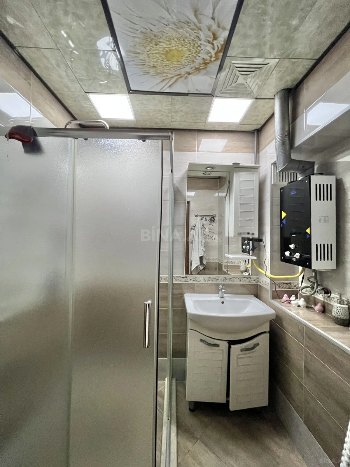 Satılır 3 otaqlı mənzil 70 m²