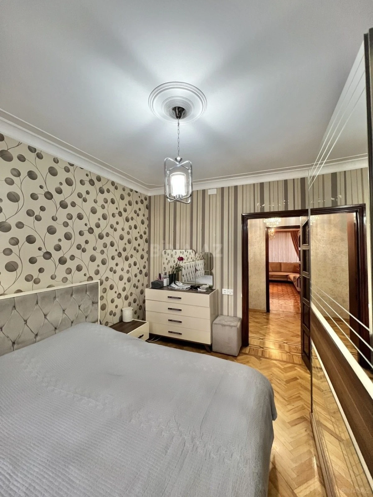 Satılır 3 otaqlı mənzil 70 m²