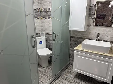 Satılır 3 otaqlı mənzil 107 m²