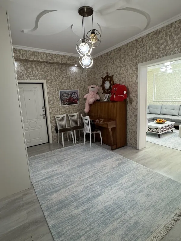 Satılır 3 otaqlı mənzil 107 m²