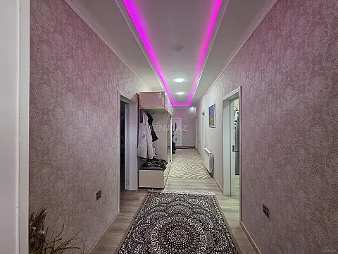 Satılır 8 otaqlı həyət evi 172 m²