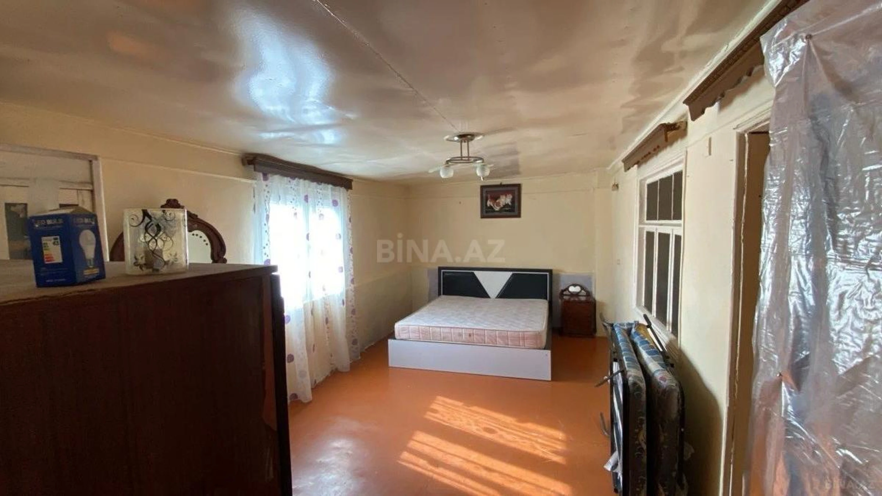 Satılır 6 otaqlı həyət evi 100 m²