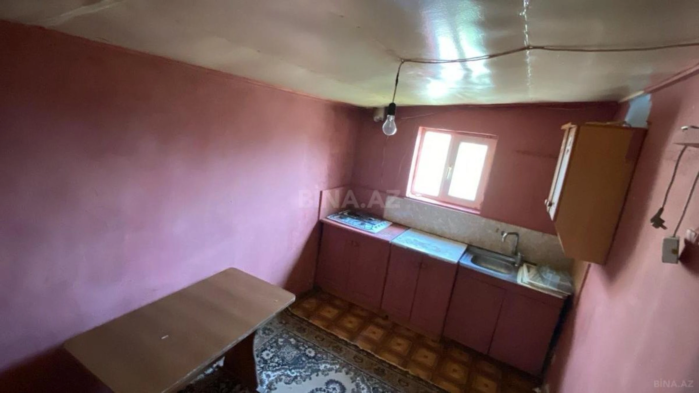 Satılır 6 otaqlı həyət evi 100 m²