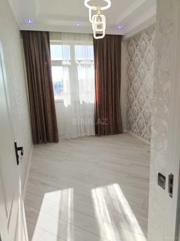 Satılır 3 otaqlı mənzil 76 m²